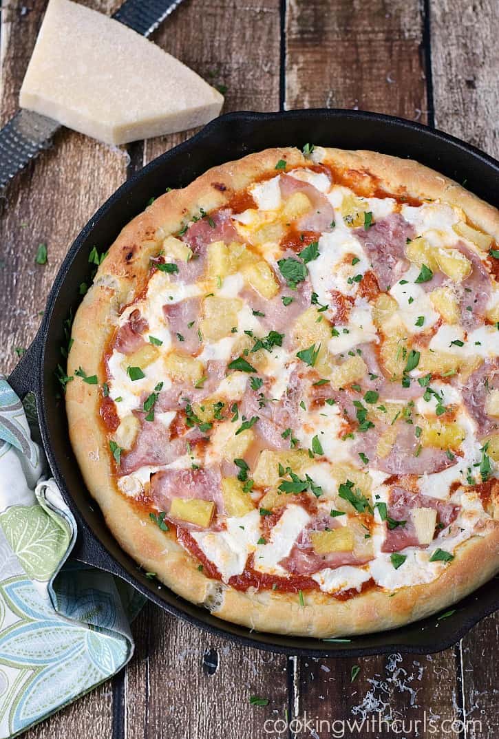 My all-time favorite Deep Dish Hawaiian Pizza recipe!! cookingwithcurls.com